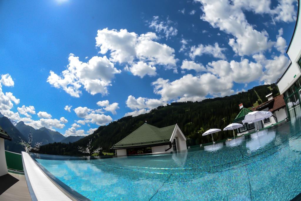 Hotel Jennys Schloessl Serfaus Exterior foto