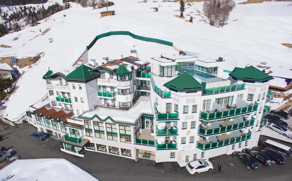 Hotel Jennys Schloessl Serfaus Exterior foto
